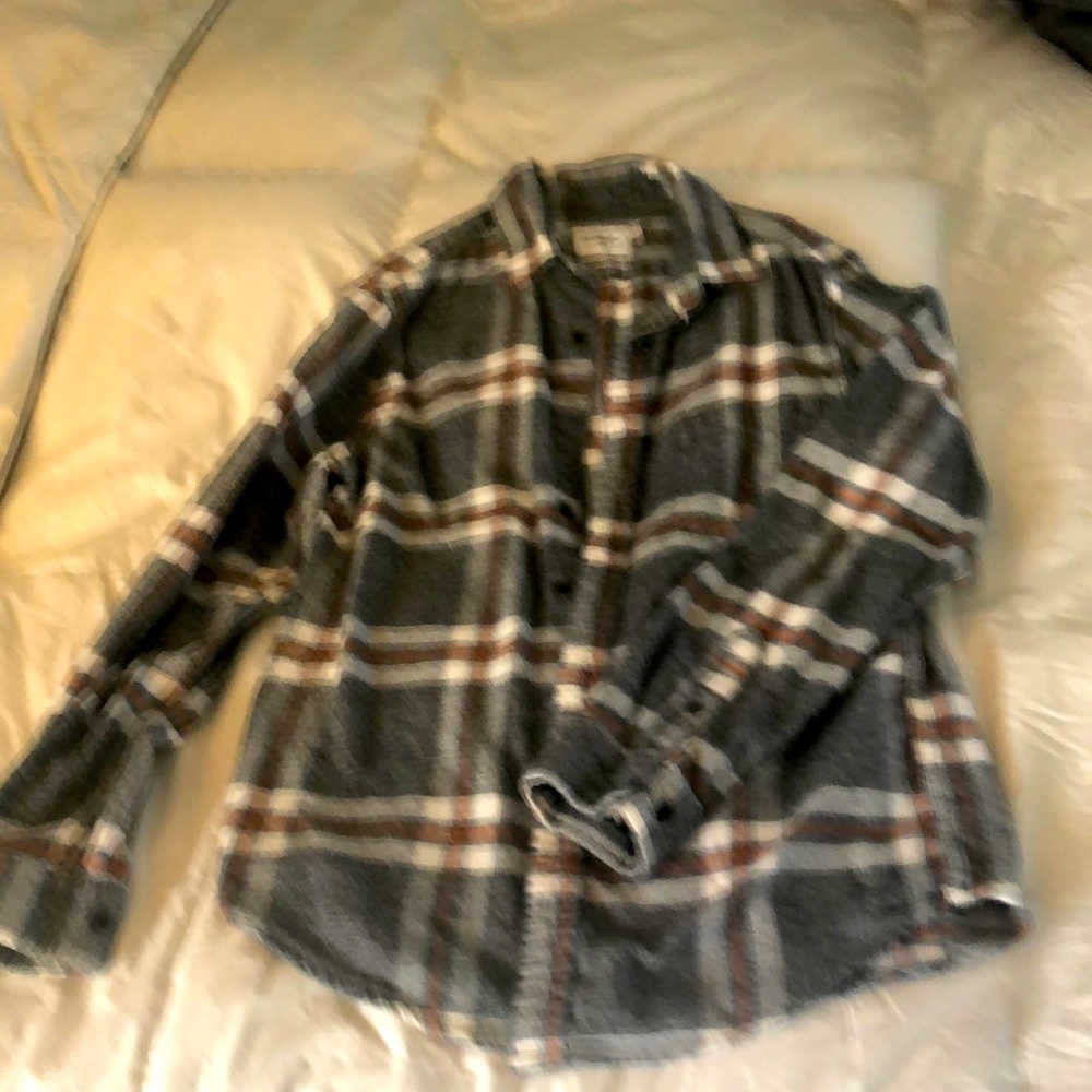 Flannel shirt- grey plaid